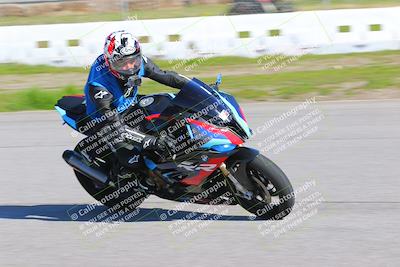 media/Jan-20-2023-Fastrack Riders (Fri) [[f2ad32aba3]]/Level 1/session 3 turn 9/